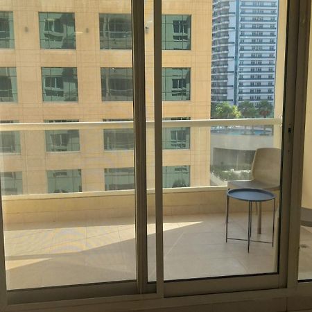 Lovely 1-Bedroom Apartment In The Heart Of Dubai Marina 외부 사진