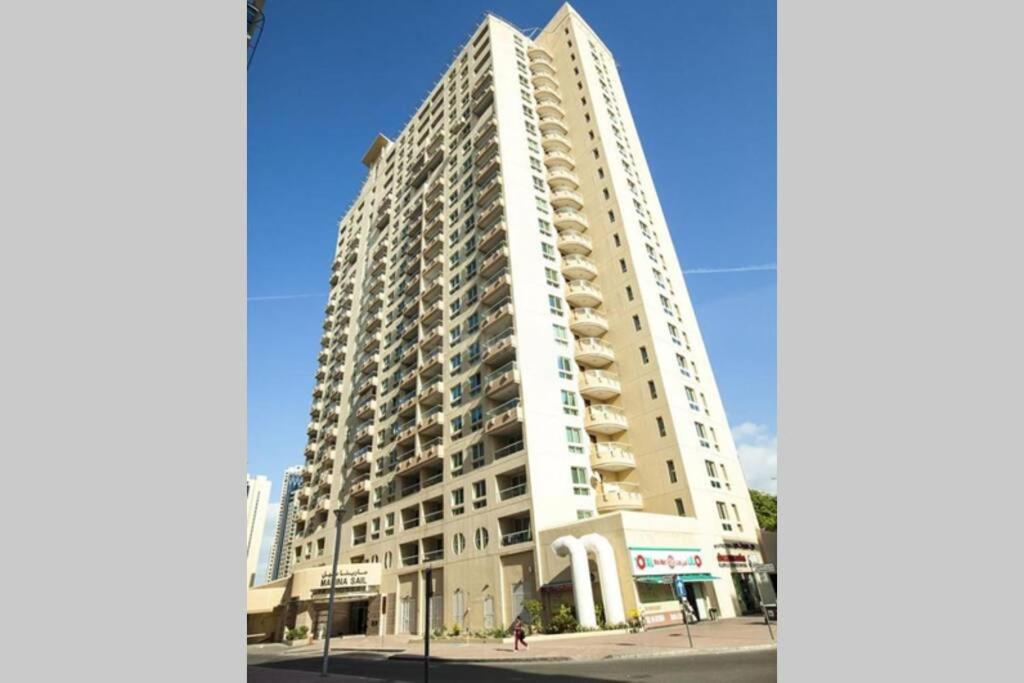 Lovely 1-Bedroom Apartment In The Heart Of Dubai Marina 외부 사진